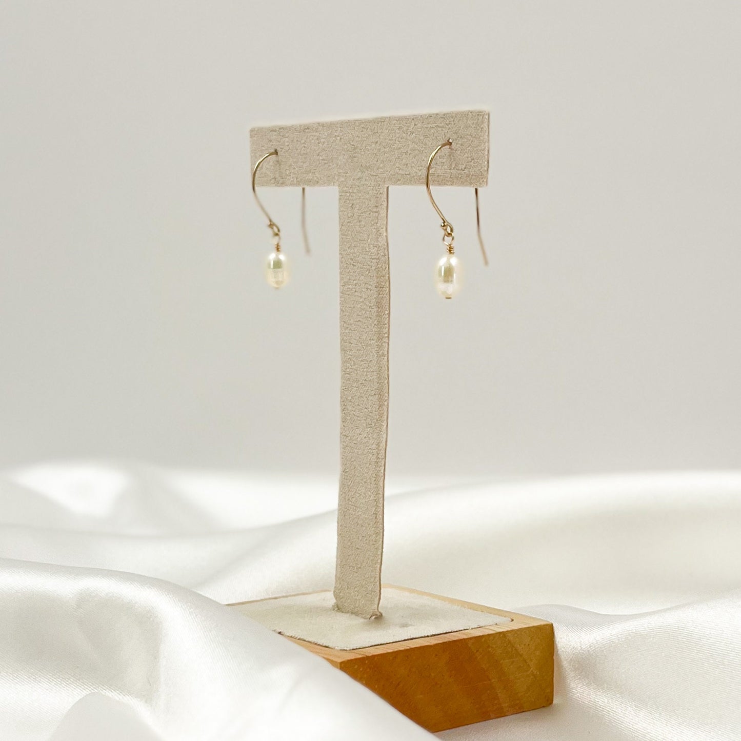 Minimalist Drop Earrings Freshwater Pearl Dangle Jewelry 14k Gold Fill Jewellery Sterling Silver Gift for Wife Anniversary Present Birthday