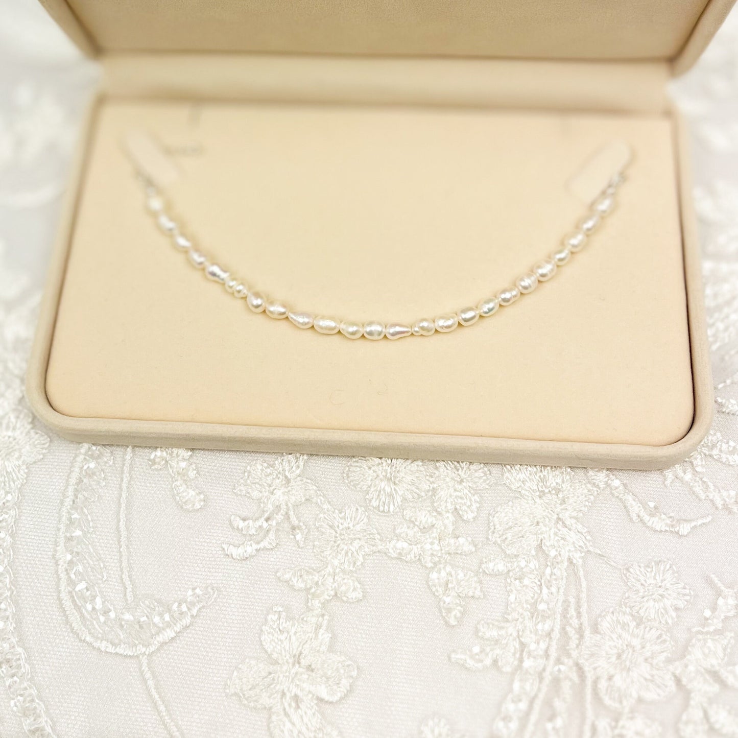 Natural Freshwater Pearl Beaded Bracelet Wedding Gift Bridesmaid Proposal Bride Heirloom Anniversary Present Gold or Silver Finish Handmade
