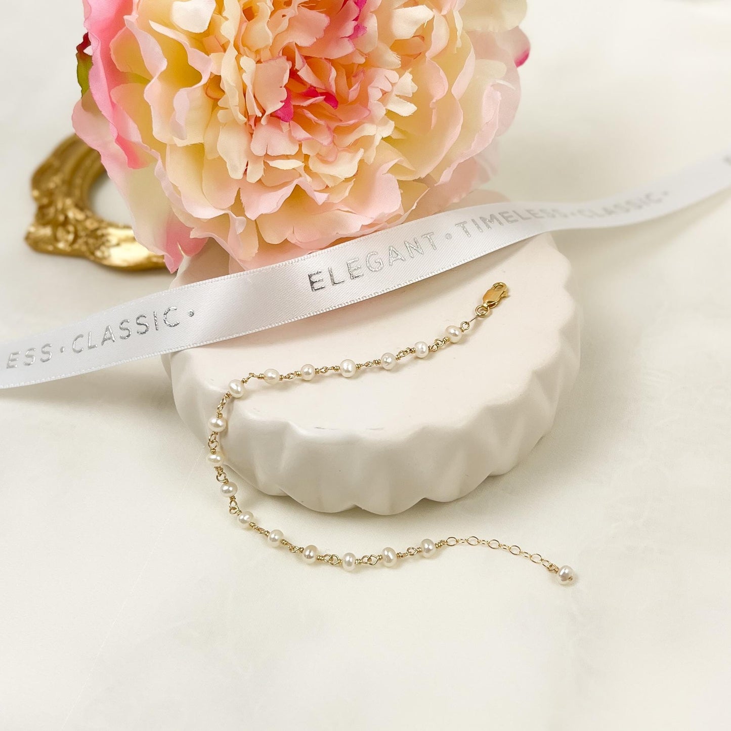 Freshwater Pearl Elegant Beaded Bracelet Gift Idea for Wife Handmade Jewelry Anniversary Present Valentines Day Women Girlfriend Birthday