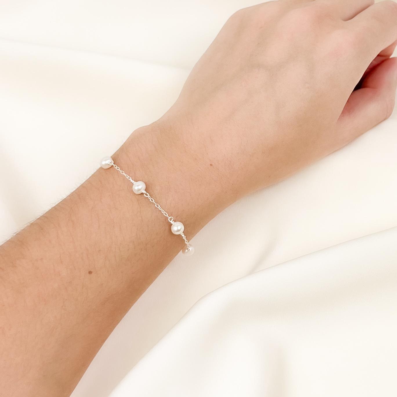 Freshwater Pearl Beaded Bracelet Gold Silver Chain Anniversary Gift for Her Present Idea Wife Women Birthday Christmas Girlfriend Jewelry