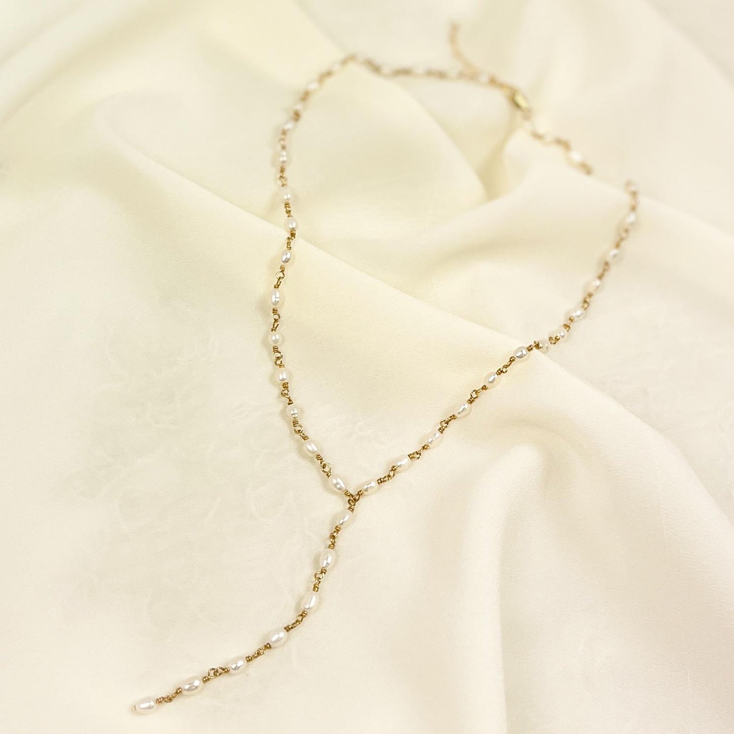 Gold Wedding Necklace Freshwater Pearl Lariat Bridal Shower Jewelry Gift Idea for Mother of Bride or Groom Jewellery Present Bride Heirloom