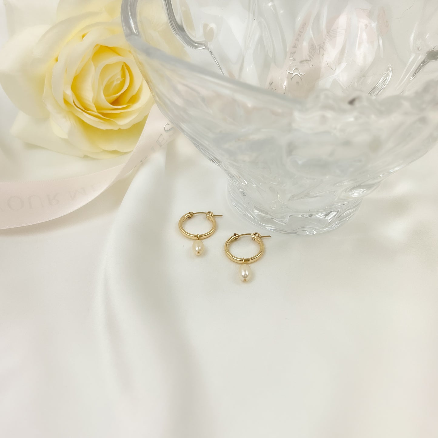 Elegent Dainty Gold Silver Hoop Earrings Real Freshwater Pearl for Women Jewelry Anniversary Gift Graduation Present from Mother to Daughter