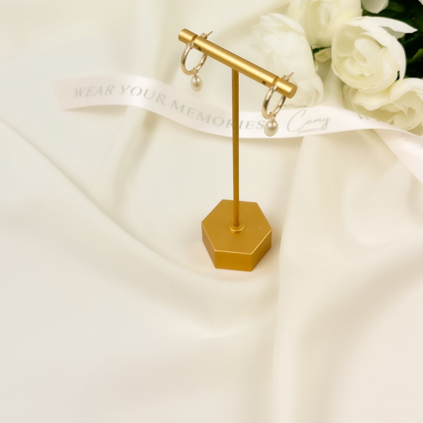 Elegent Dainty Gold Silver Hoop Earrings Real Freshwater Pearl for Women Jewelry Anniversary Gift Graduation Present from Mother to Daughter