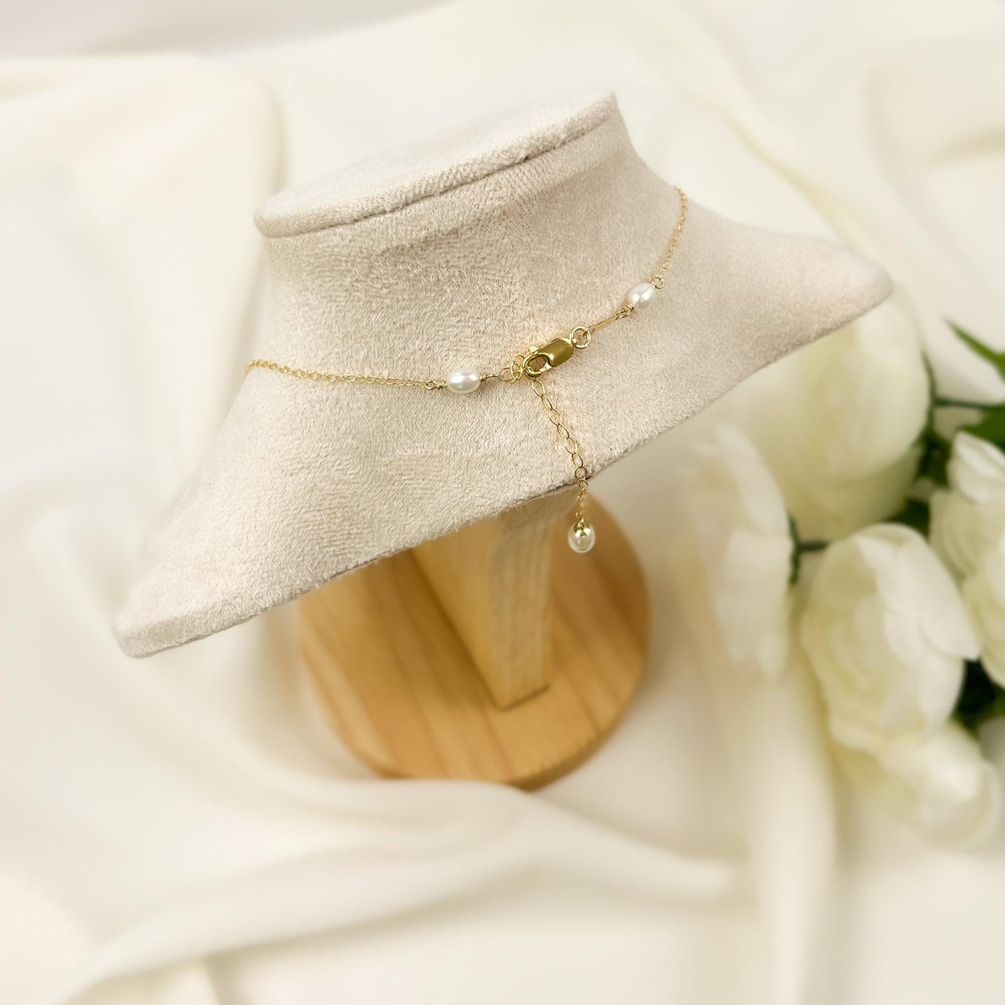 Freshwater Pearl Wedding Necklace Gold Silver Bridal Pendant Daughter in Law Mother of the Soon to be Bride Gift from Groom Husband Heirloom