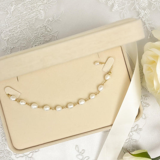 Freshwater Pearl Beaded Bracelet Wedding Jewelry Gold Silver Jewellery Mother of Bride Gift Bridesmaid Proposal Present Bridal Idea Women