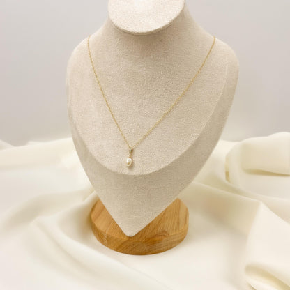 Freshwater Pearl Wedding Necklace Gold Silver Bridal Pendant Daughter in Law Mother of the Soon to be Bride Gift from Groom Husband Heirloom